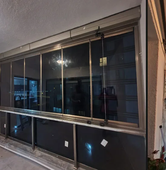 Cam Balkon Temizliği